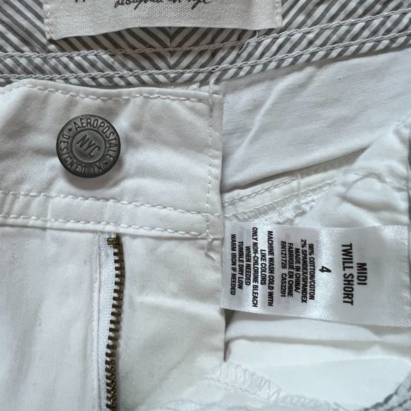 Aeropostale White Midi Twill Shorts Size 4 - Picture 2 of 3